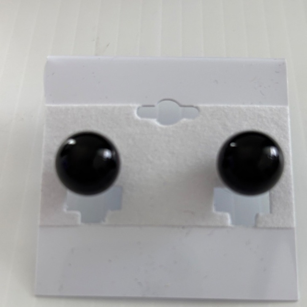 Stud Earrings Faux Pearl Black Push Back Classic Style New with Tags